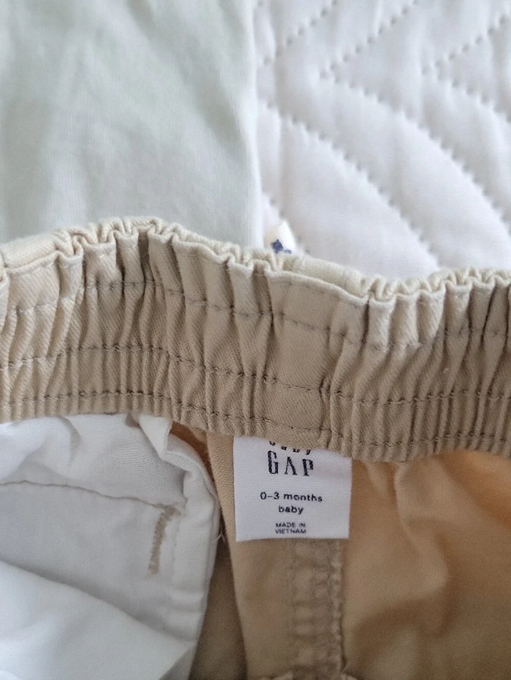 GAP Light Gray Bodysuit with Tan Elastic-Waist Shorts